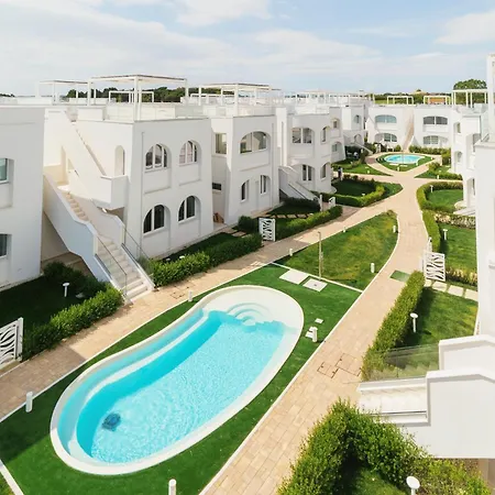 Doride Panoramic & Pool, A 50m Dal Mare 公寓 *